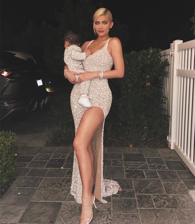 Kylie Jenner and Stormi opted for a Kuwaiti designer for the Kardashian Christmas party Buro 24 7