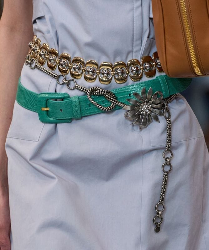 belt stacking trend